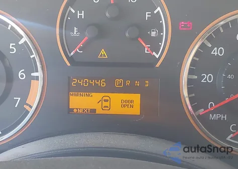 2011 Nissan Armada Sl z USA, uszkodzony, nr VIN 5N1BA0ND9BN609607